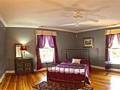 фото отеля Green Haven Creek Bed & Breakfast