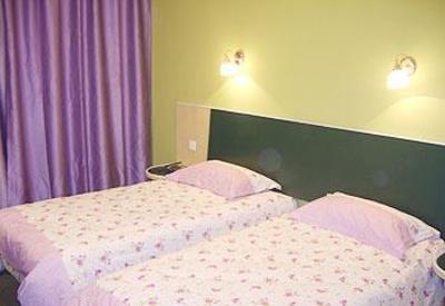 фото отеля Motel 168 Taiyuan Yiqingyuan