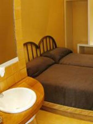 фото отеля Can Carol Hostel Capellades
