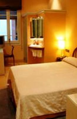фото отеля Can Carol Hostel Capellades
