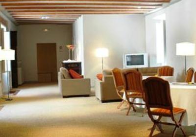 фото отеля Can Carol Hostel Capellades
