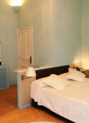 фото отеля Can Carol Hostel Capellades