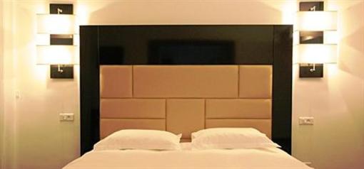 фото отеля Mariana Hotel Calvi
