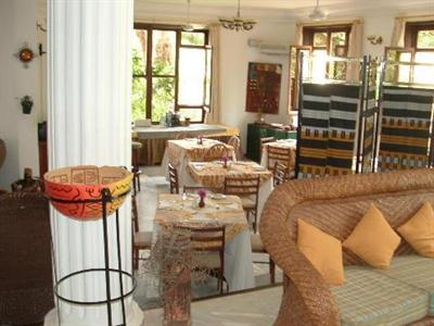 фото отеля Roc Heights Lodge Bakau