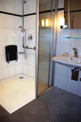 фото отеля Hotel Rheinterrassen Bornheim