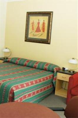 фото отеля Sportsmans Motor Inn