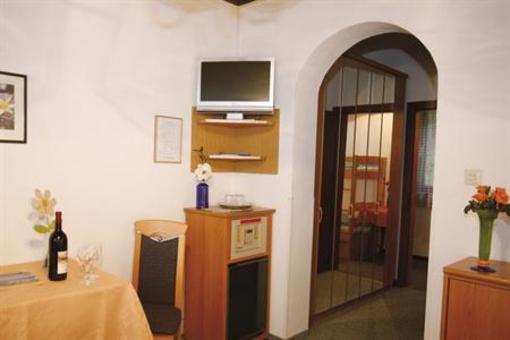 фото отеля Hotel Garni Fruhstuckspension Neff