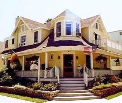 фото отеля The Turret House Inn Long Beach