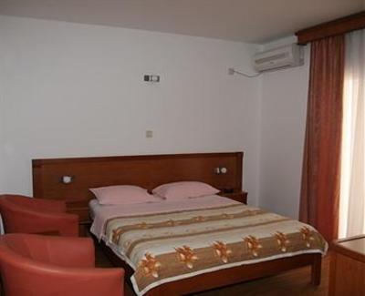 фото отеля Garni Hotel Mena