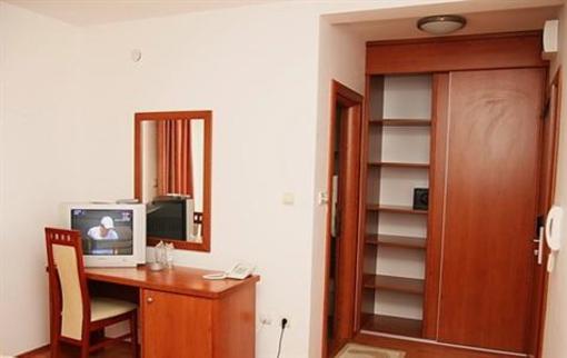 фото отеля Garni Hotel Mena