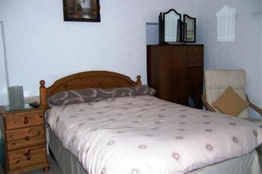 фото отеля Alexandra Guest House Bridgend