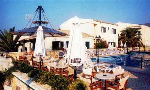 фото отеля Beach Front Salvanos