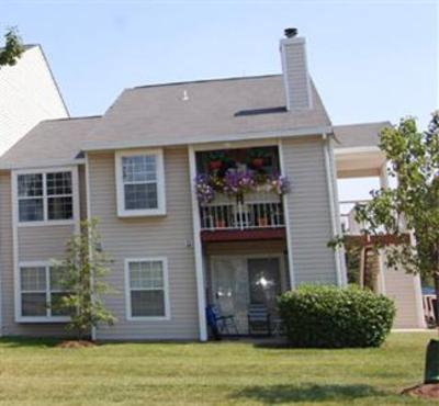 фото отеля National at Ravens Crest Apartments Manassas