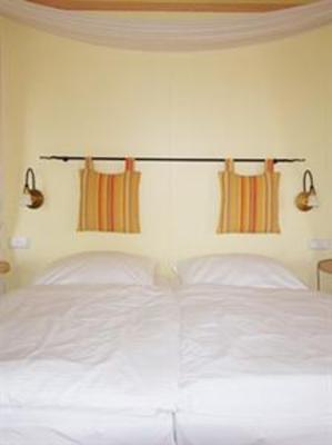 фото отеля Hotel Zur Heideschenke Winsen an der Aller