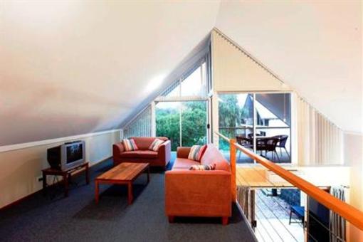 фото отеля Whitesands Beach Villas