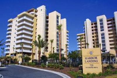 фото отеля ResortQuest Vacation Rentals Harbor Landing Destin