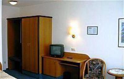фото отеля Hotel Zur Eisenbahn