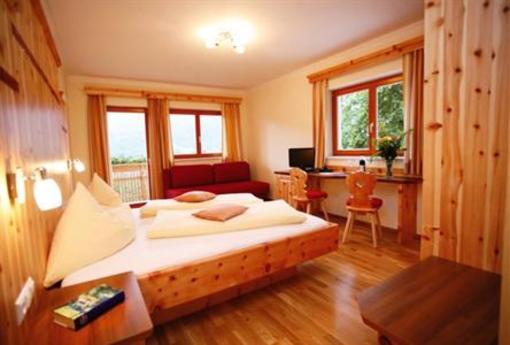 фото отеля Gasthof Raunig Bad Kleinkirchheim