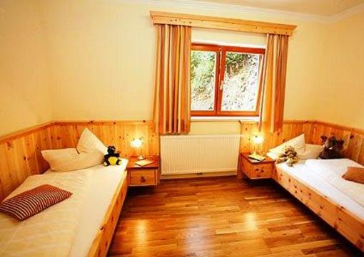 фото отеля Gasthof Raunig Bad Kleinkirchheim