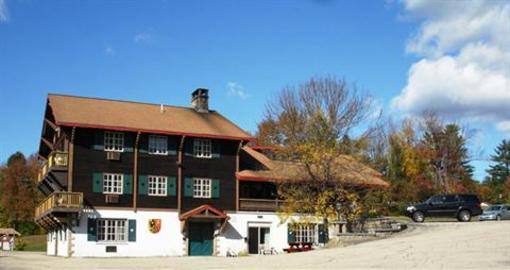 фото отеля Swiss Chalets Village Inn