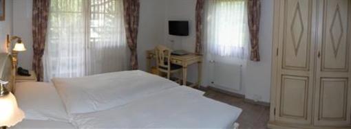 фото отеля Blinnenhorn Hotel