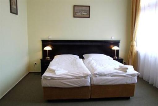 фото отеля Hotel U Zeleneho Stromu