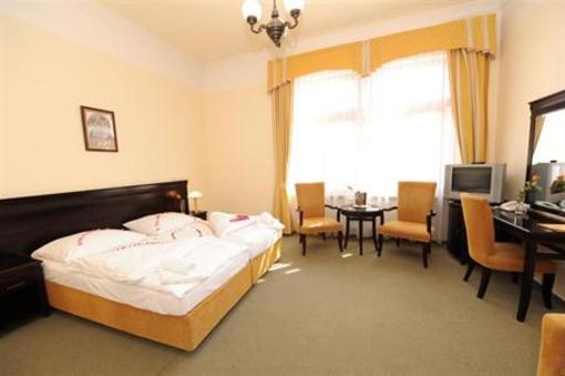 фото отеля Hotel U Zeleneho Stromu