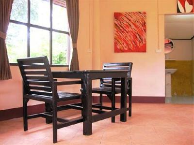 фото отеля Seaweed Hostel Khaolak
