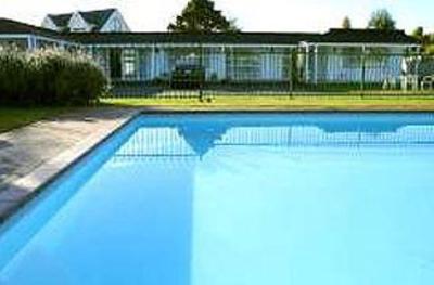 фото отеля Colonial Court Motel Cambridge