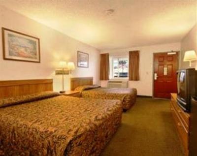 фото отеля Super 8 Visalia