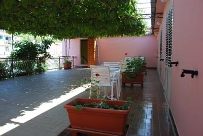 фото отеля Lulak Family Apartments
