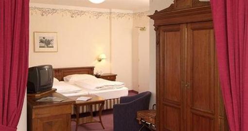 фото отеля Hotel Amadeus Auer