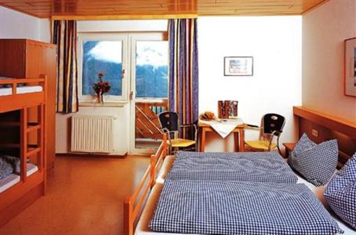 фото отеля Jugendhotel Weitenmoos
