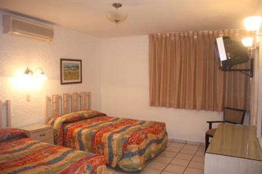 фото отеля Suites Lindamar