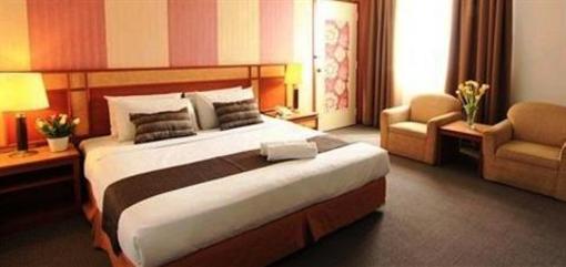 фото отеля Pelican Hotel