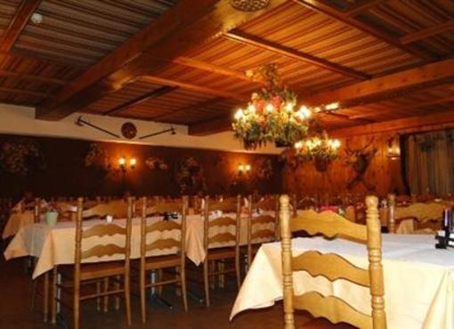 фото отеля Hotel Restaurant Du Cret Bourg-Saint-Pierre