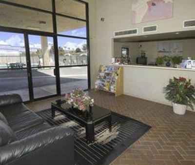 фото отеля Howard Johnson Express Inn Stanton