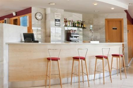 фото отеля Holiday Inn Express Madrid-Rivas