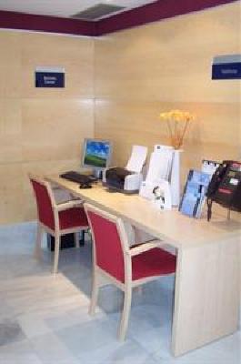 фото отеля Holiday Inn Express Madrid-Rivas