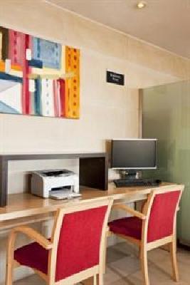 фото отеля Holiday Inn Express Madrid-Rivas