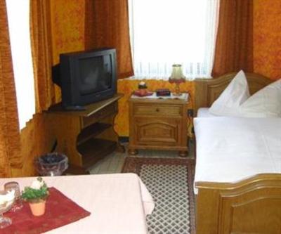 фото отеля Hotel Zur Guten Quelle Selters