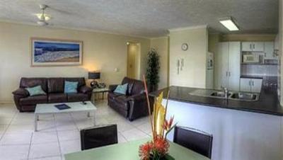 фото отеля Sandcastles on Currumbin Beach Apartments Gold Coast