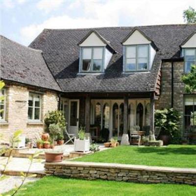 фото отеля Manor Farm Barn Bed & Breakfast Aston