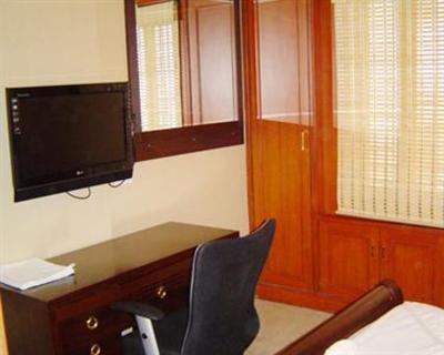 фото отеля At Home Suites