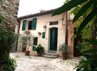 фото отеля Affittacamere Residence San Sisto Spello