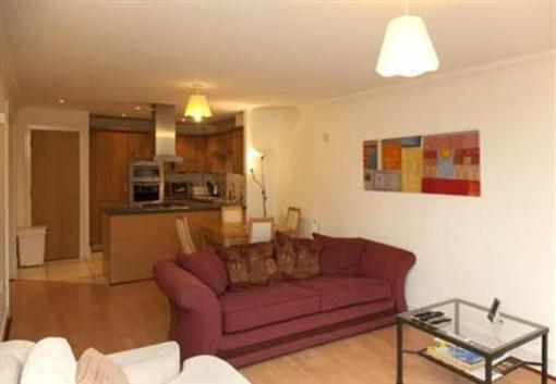 фото отеля Leslie Park Place Apartments