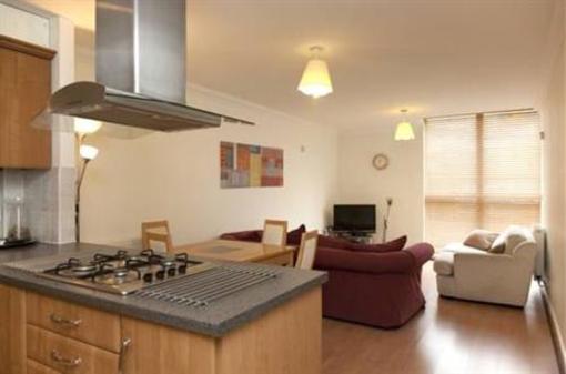 фото отеля Leslie Park Place Apartments