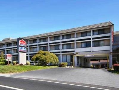 фото отеля Ramada Limited College Park