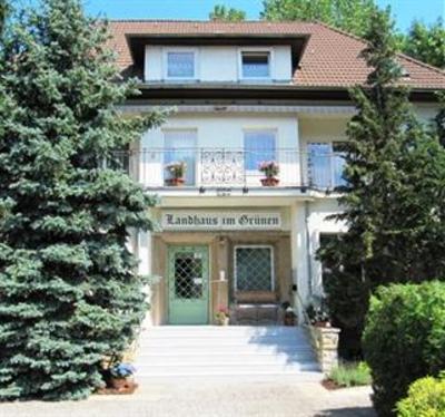фото отеля Landhaus Im Grunen Pension