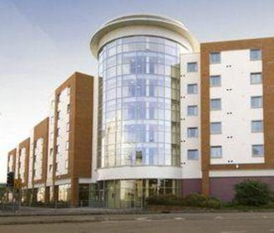 фото отеля Premier Inn Central Reading
